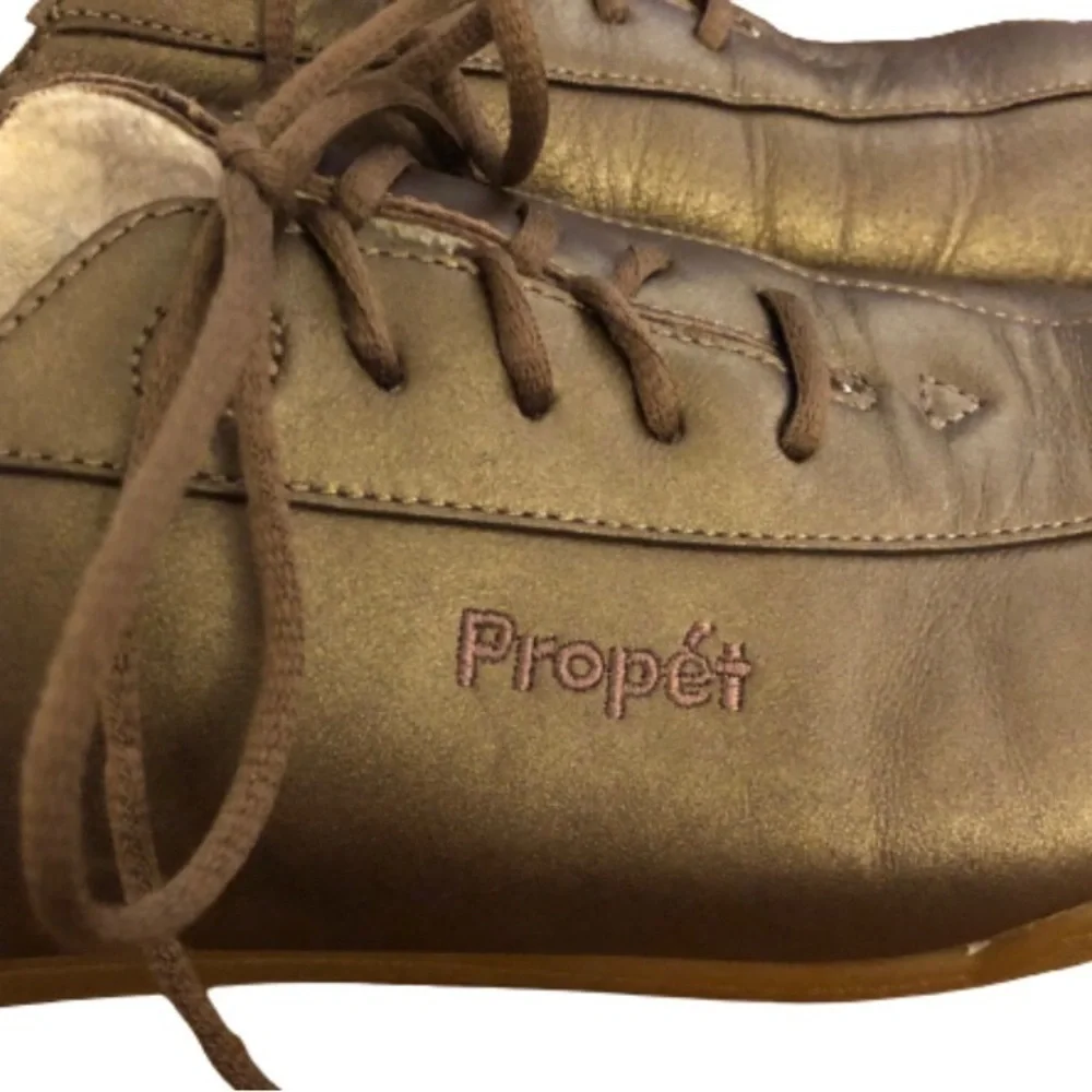 Propet  W3606 bronze Firefly lace up comfrt snkrs SIZE 9.5N metallic